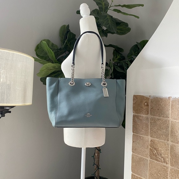 Coach Turnlock Chain Tote 27 - Picture 3 of 14